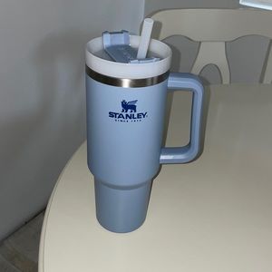 Stanley Quencher 40z tumbler chambray